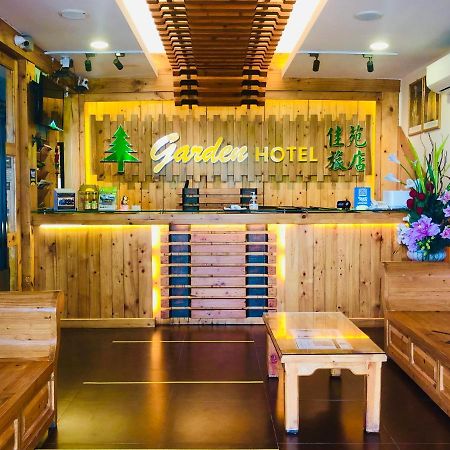 Semerah Garden Hotel Pontian Kecil Esterno foto