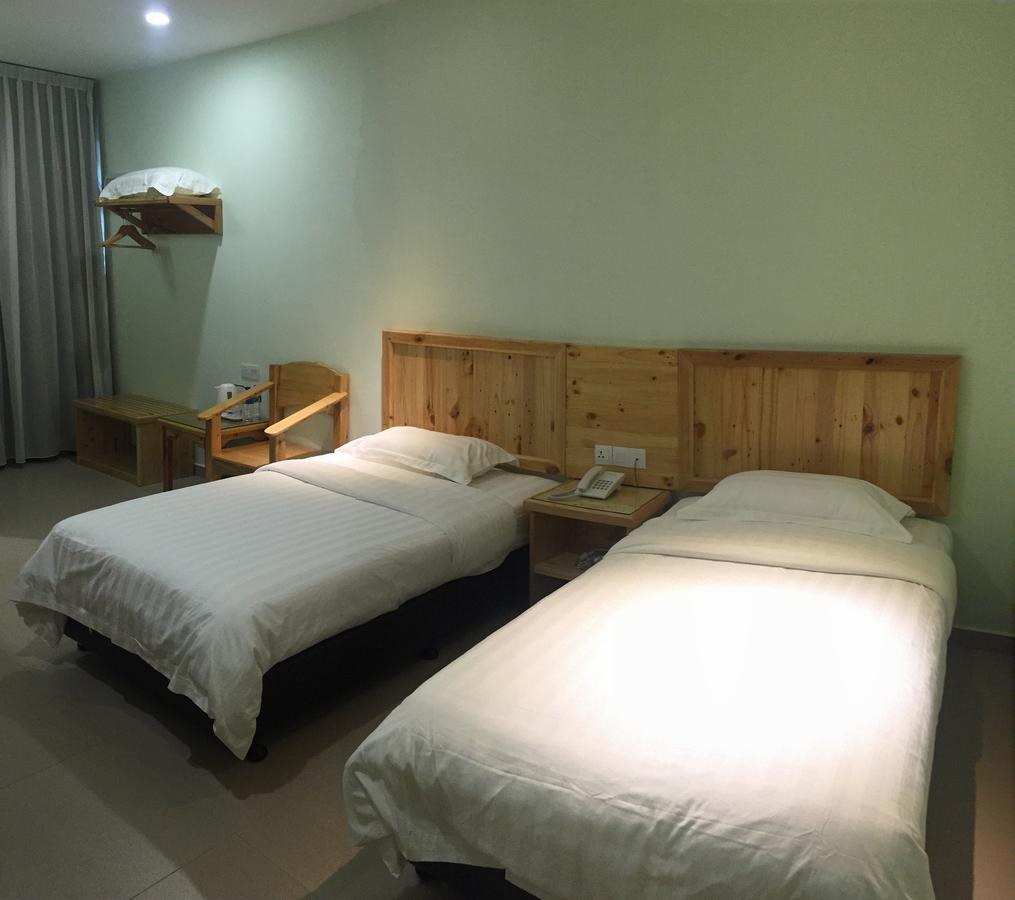 Semerah Garden Hotel Pontian Kecil Esterno foto